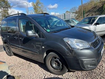 Gebraucht Peugeot Partner Tepee Allure 120 PS (88 kW) 2016 Van / Kleinbus