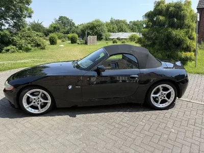 Gebraucht BMW Z4 Sport Line 231 PS (169 kW) 2003 Schwarz Cabrio