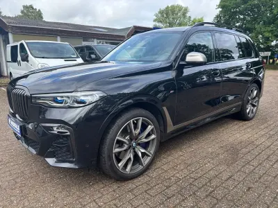 Gebraucht BMW X7 M Sport 400 PS (294 kW) 2020 Black sapphire metallic (metallic) SUV