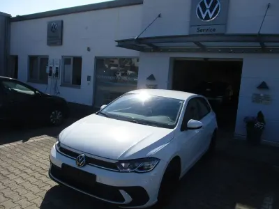 Gebraucht VW Polo Life 80 PS (58 kW) 2022 Weiß Kleinwagen