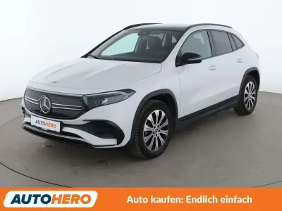 Gebraucht Mercedes EQA300 AMG line 167 kW (228 PS) 2023 Mondstein silber SUV