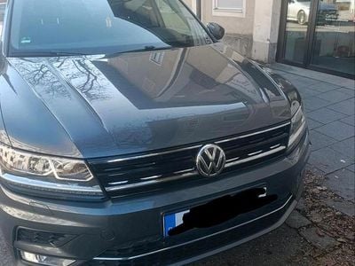 Gebraucht VW Tiguan Highline 150 PS (110 kW) 2017 Grau SUV