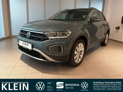 Gebraucht VW T-Roc Life 110 PS (80 kW) 2022 Blau SUV