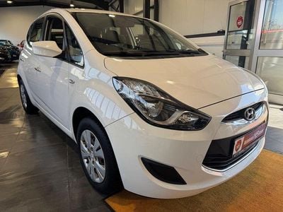 Gebraucht Hyundai ix20 Edition 90 PS (66 kW) 2014 Weiß Kleinwagen