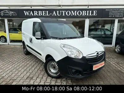 Gebraucht Opel Combo 95 PS (69 kW) 2018 Weiß Van / Kleinbus