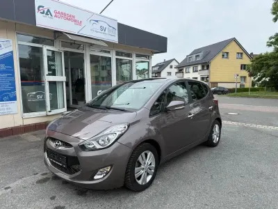 Gebraucht Hyundai ix20 Style 125 PS (91 kW) 2015 Braun Kleinwagen