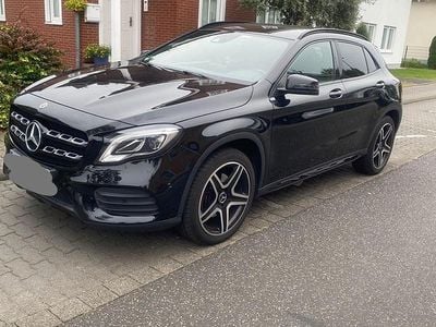 Mercedes GLA220