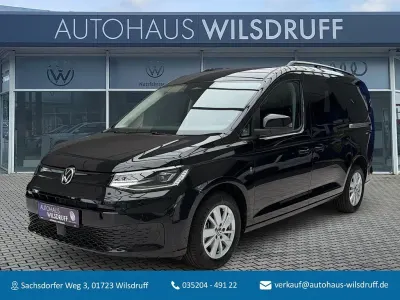 Neu VW Caddy Maxi 122 PS (89 kW) 2026 Deep black perleffekt Van / Kleinbus