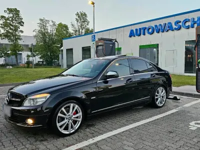Gebraucht Mercedes C320 224 PS (164 kW) 2009 Schwarz Limousine