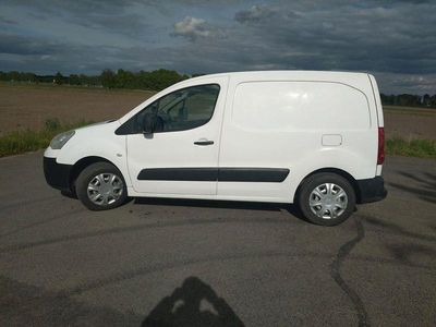 Weiß Gebraucht 2009 Citroën Berlingo Advance Van / Kleinbus | 4.300 € (Fairer Preis)