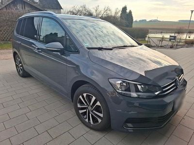 Gebraucht VW Touran United 122 PS (89 kW) 2021 Grau Van / Kleinbus