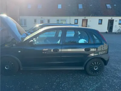 Gebraucht Opel Corsa 75 PS (55 kW) 2003 Blau Kleinwagen