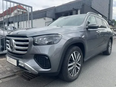 Gebraucht Mercedes GLS450 367 PS (269 kW) 2024 Grau SUV