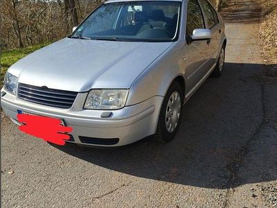 Gebraucht VW Bora Comfortline 75 PS (55 kW) 2003 Silber Limousine