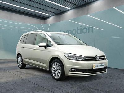 Gebraucht VW Touran Highline 150 PS (110 kW) 2024 Silber Van / Kleinbus