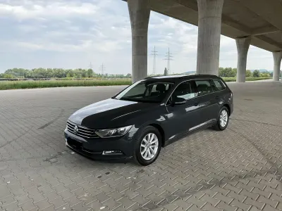 Gebraucht VW Passat 150 PS (110 kW) 2019 Grau Kombi