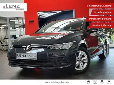 Gebraucht VW Golf VIII Life 150 PS (110 kW) 2022 Grau Kombi