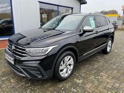 Gebraucht VW Tiguan Allspace Life 150 PS (110 kW) 2023 Deep black perleffekt SUV