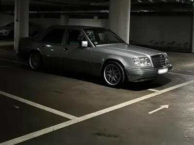 Gebraucht Mercedes E200 136 PS (100 kW) 1993 Limousine