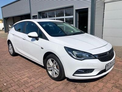 Gebraucht Opel Astra Business 125 PS (91 kW) 2016 Weiß Limousine