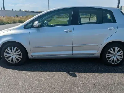 Gebraucht VW Golf Plus Cross 105 PS (77 kW) 2011 Silber Limousine