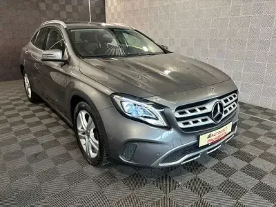 Usata Mercedes GLA180 Urban 122 CV (89 kW) 2019 Grigio SUV