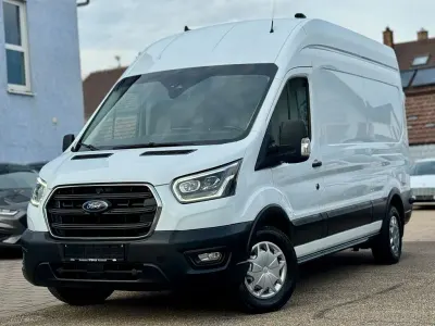 Gebraucht Ford Transit Trend 131 PS (96 kW) 2020 Weiß Van