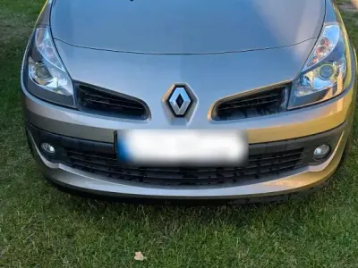 Gebraucht Renault Clio III 75 PS (55 kW) 2008 Andere farben Kleinwagen