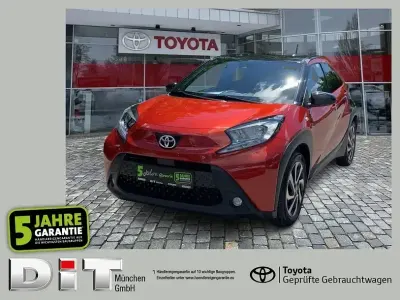 Gebraucht Toyota Aygo Pulse 72 PS (52 kW) 2023 Schwarz Kleinwagen