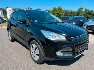 Gebraucht Ford Kuga Trend 182 PS (133 kW) 2015 Schwarz SUV