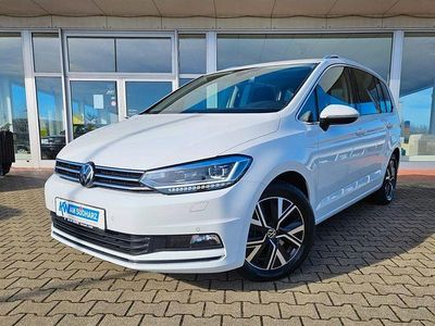 Gebraucht VW Touran Highline 150 PS (110 kW) 2021 Weiß Van / Kleinbus