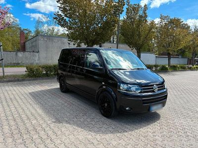 Second-hand VW Caravelle 180 CP (132 kW) 2010 Negru Van