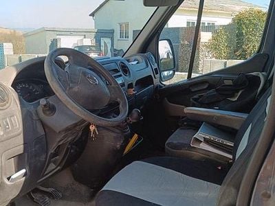 Nissan NV400