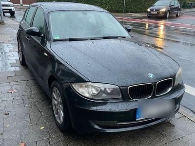 Schwarz Gebraucht 2009 BMW 116 Kleinwagen | 2.499 € (Guter Preis)