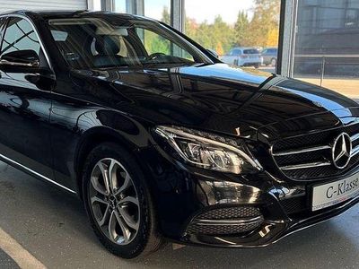 Schwarz Gebraucht 2012 Mercedes C200 Limousine | 16.900 €