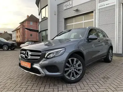 Używany Mercedes GLC220 AMG line 170 KM (125 kW) 2018 Szary SUV