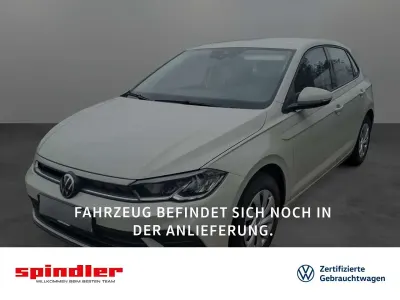 Gebraucht VW Polo Life 80 PS (58 kW) 2024 Ascotgrau Kleinwagen