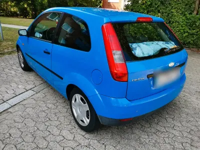 Gebraucht Ford Fiesta 60 PS (44 kW) 2003 Blau Kleinwagen