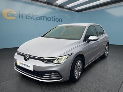 Second-hand VW Golf VIII 131 CP (96 kW) 2023 Argintiu Hatchback