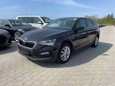 Gebraucht Skoda Scala Ambition 95 PS (69 kW) 2021 Schwarzmagic perleffekt (metallic) Kleinwagen