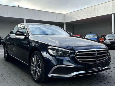 Gebraucht Mercedes E300 Exclusive 306 PS (225 kW) 2021 Blau Limousine