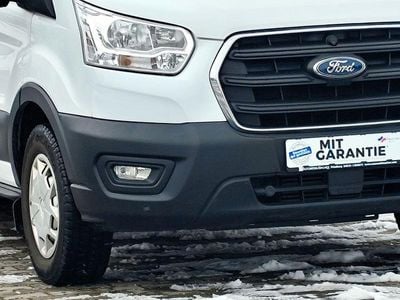 Gebraucht Ford Transit Trend 131 PS (96 kW) 2020 Frozen white Limousine