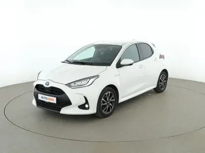 Gebraucht Toyota Yaris Team 116 PS (85 kW) 2022 Weiß Kleinwagen