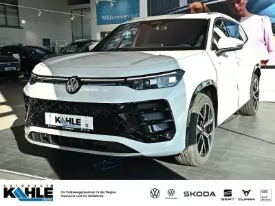 Gebraucht VW Tayron R-line 193 PS (141 kW) 2025 Pure white SUV