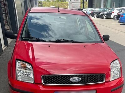 Gebraucht Ford Fusion 100 PS (73 kW) 2003 Rot Kleinwagen