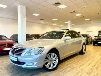 Usata Mercedes S320 235 CV (172 kW) 2009 Argento Berlina