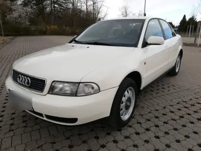 Gebraucht Audi A4 101 PS (74 kW) 1998 Weiß Limousine