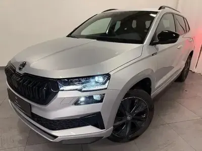 Nouă Skoda Karoq SportLine 150 CP (110 kW) 2025 Argintiu SUV