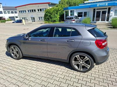 Mercedes GLA250