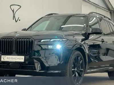 Nuova BMW X7 M Sport 352 CV (258 kW) 2026 Grigio SUV